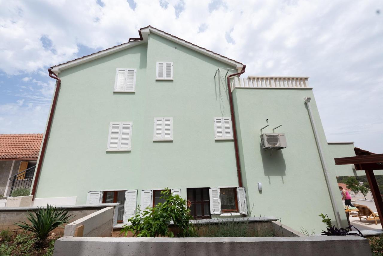 Villa Kalinic Milna  Exterior foto